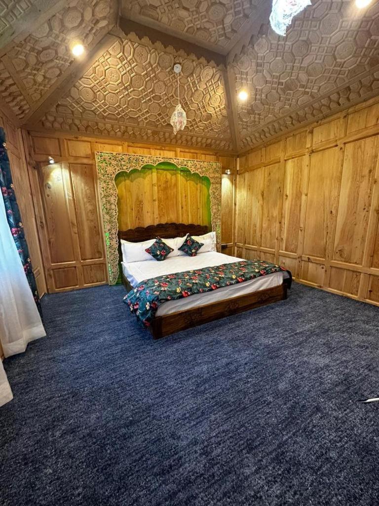 The Heritage Safina Group Of Houseboats Srīnagar Dış mekan fotoğraf