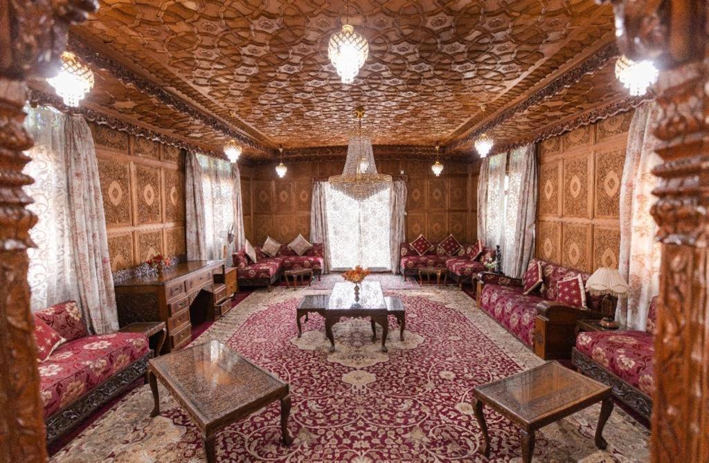 The Heritage Safina Group Of Houseboats Srīnagar Dış mekan fotoğraf